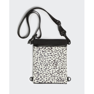 PAIKKA Visibility Treat Pouch 2.0 Світловідбиваюча сумка з магнітною застібкою для ласощів собаки, світиться вночі PAIKKA Visibility Treat Pouch 2.0 Світловідбиваюча сумка з магнітною застібкою для ласощів собаки, світиться вночі